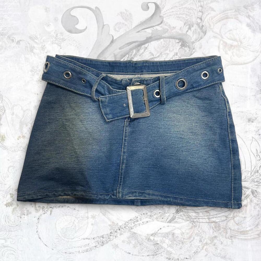 Sole Women's Blue and Navy Skirt